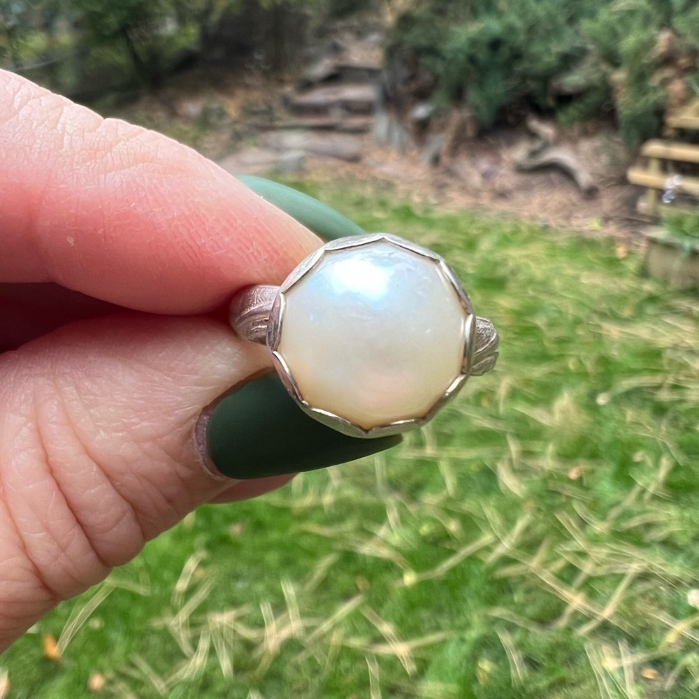 Malleo Designs Pearl Ring